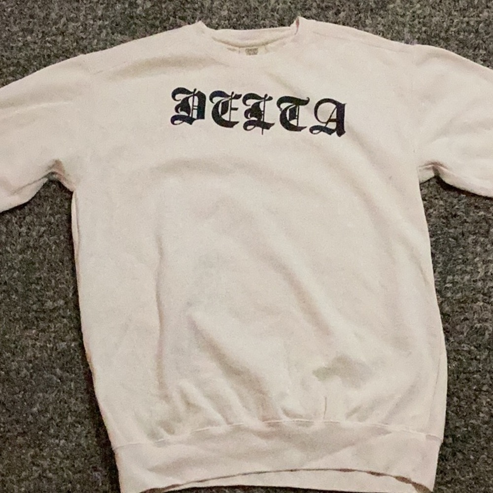 Delta sweater black glitter puff vinyl on tan sweater